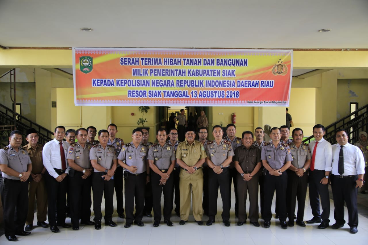 1534136883-RiauBertuah co-foto bersama