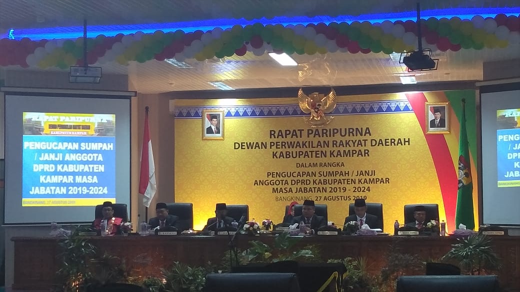 1571212932-RiauBertuah co-Rapat Paripurna Pelantikan 44 anggota DPRD Kabupaten Kampar periode 2019-2024