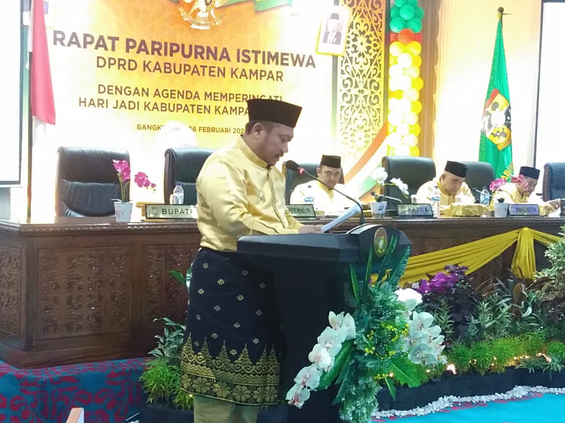 1584591989-RiauBertuah co-Bupati Kampar H Catur Sugeng Susanto SH saat memberikan sambutan